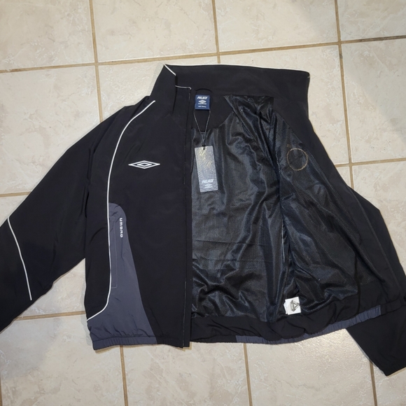 Palace x Umbro Jacket WindbreakerZip - Picture 8 of 11